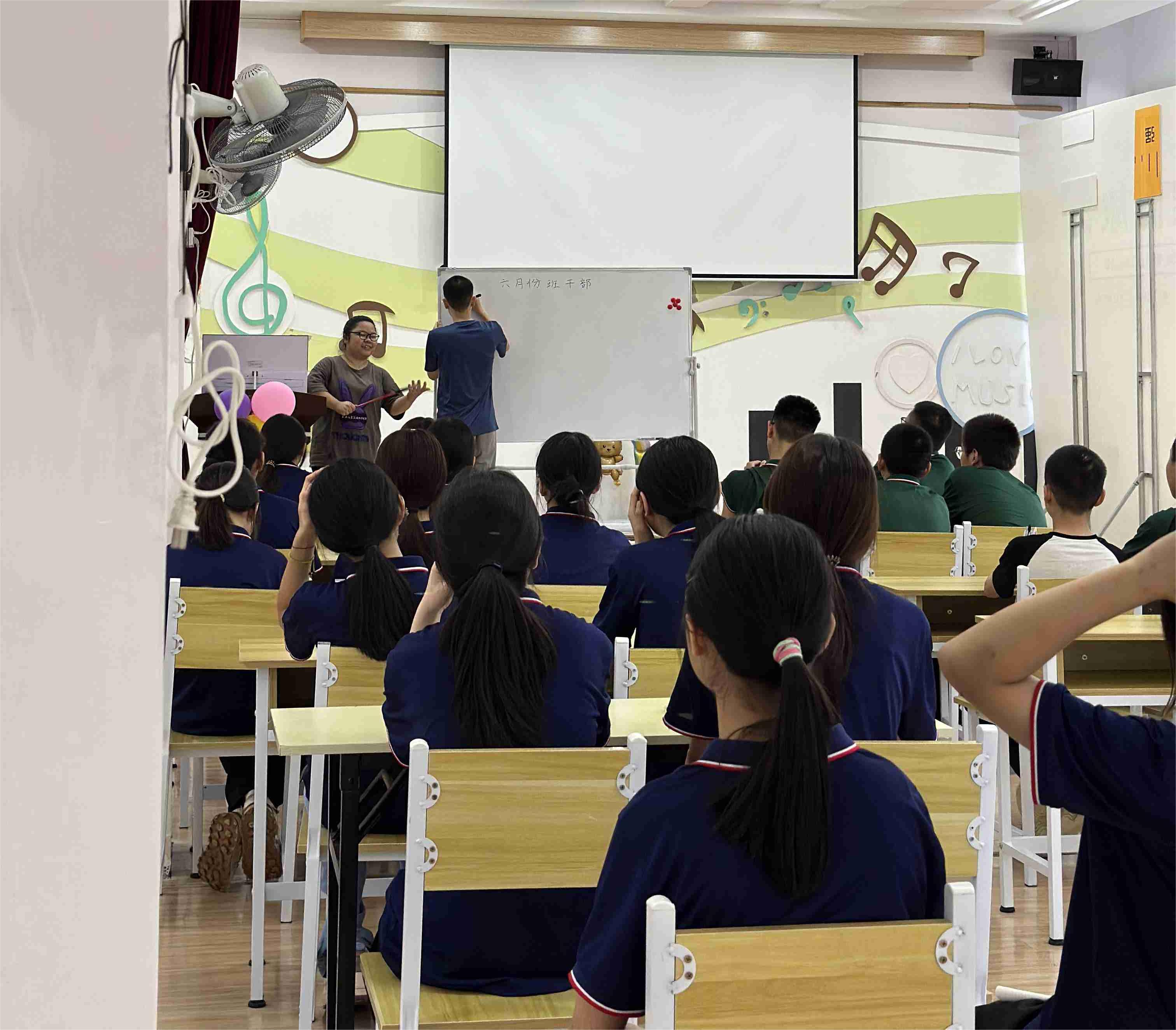 中山管教学校费用包含哪些？树同教育透明报价解家长疑虑