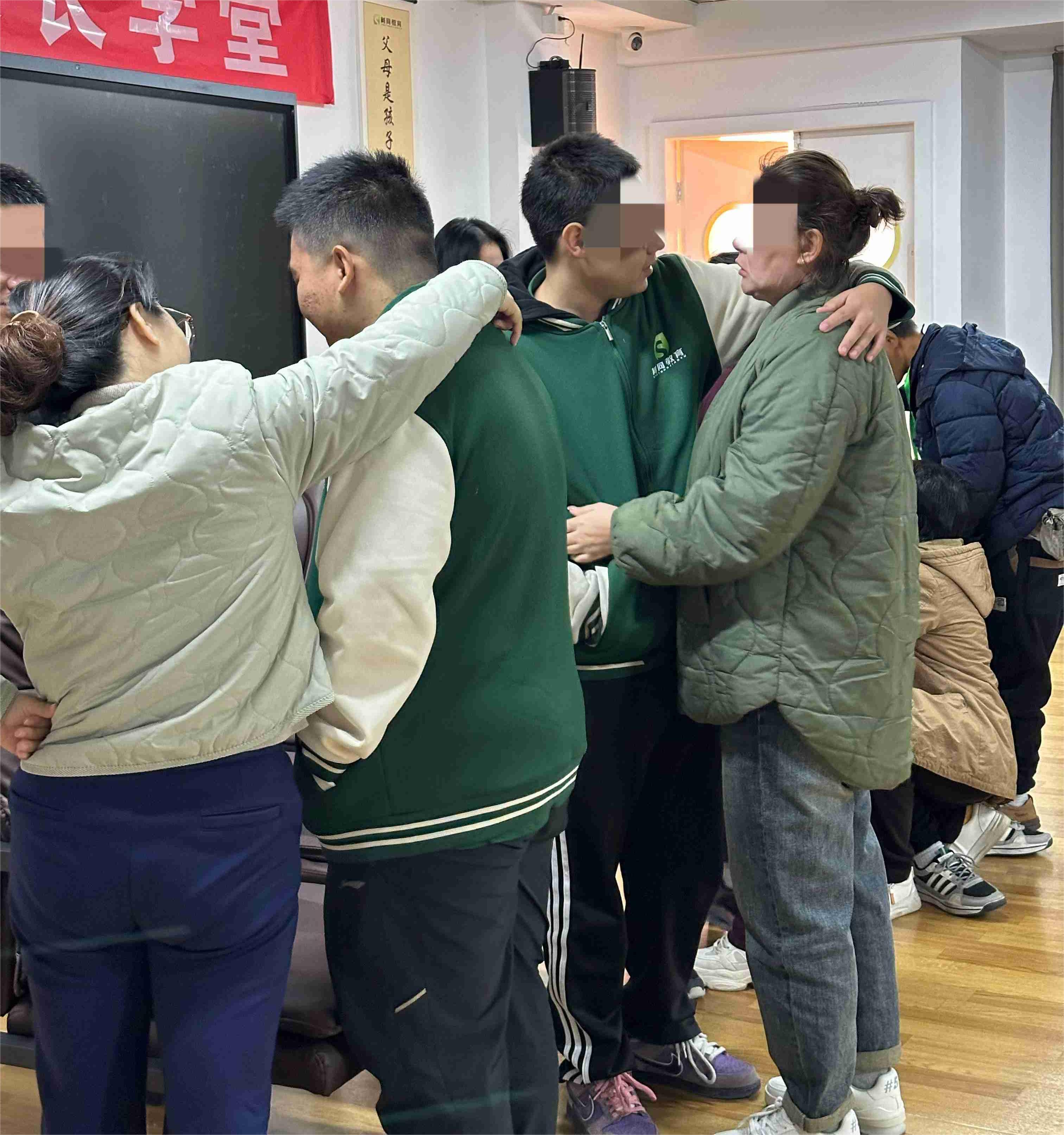 广东佛山厌学管教学校学费差异大？这三个因素直接决定孩子能否真正改变