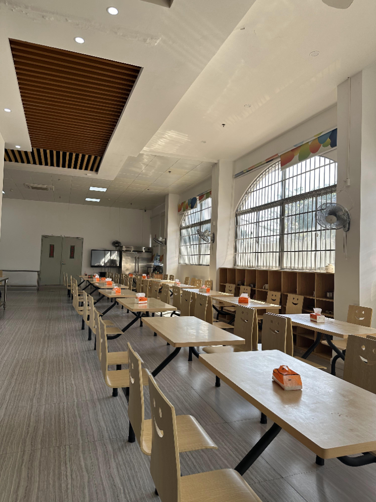 广州市厌学女生管教学校的成功案例展示分享：女生一拿到手机就抗拒学习有办法吗？